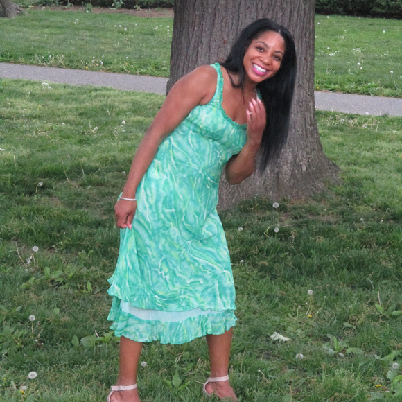 Women Dress Barn - Picture 3 of 4